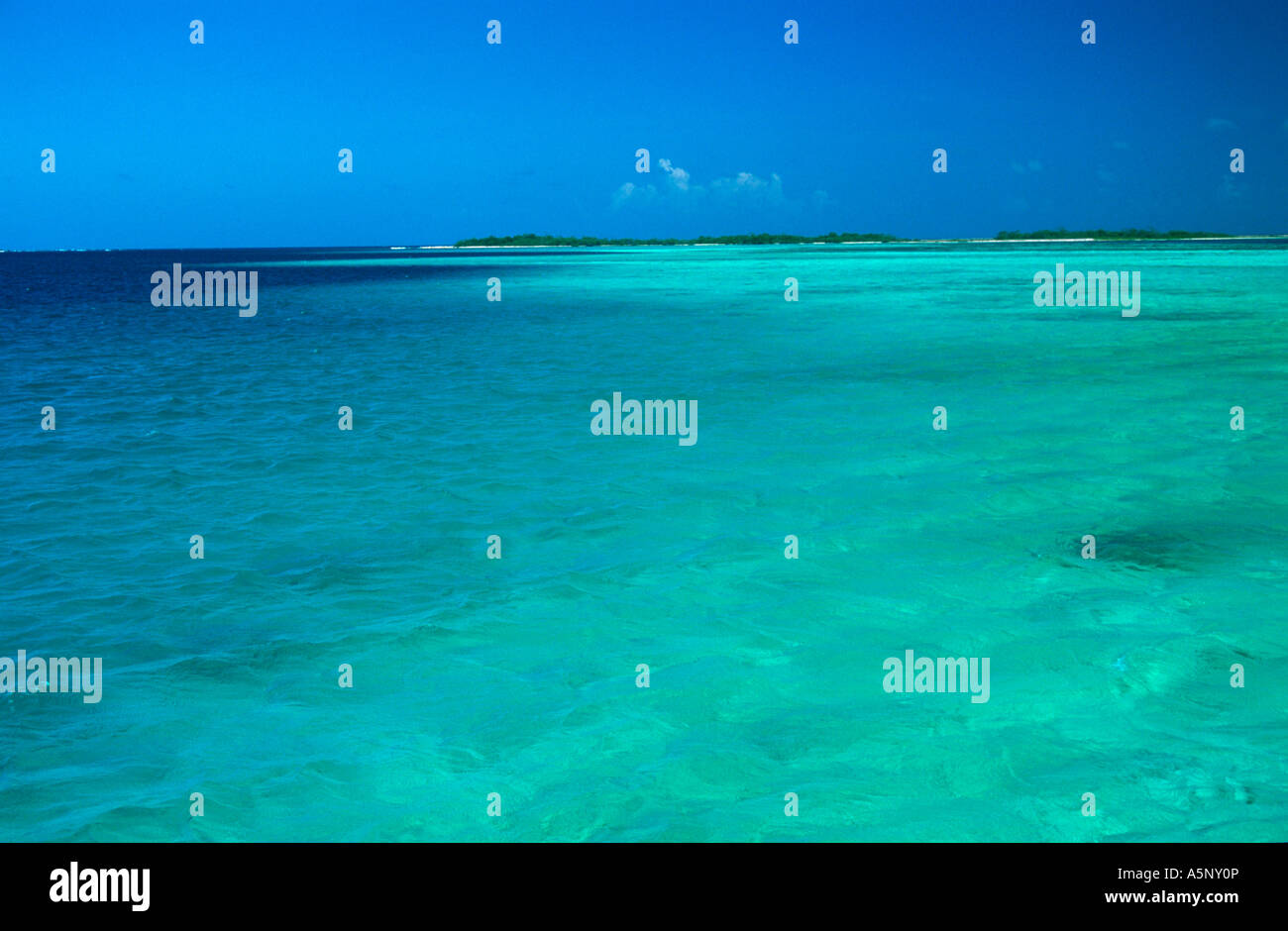 All at sea hi-res stock photography and images - Alamy