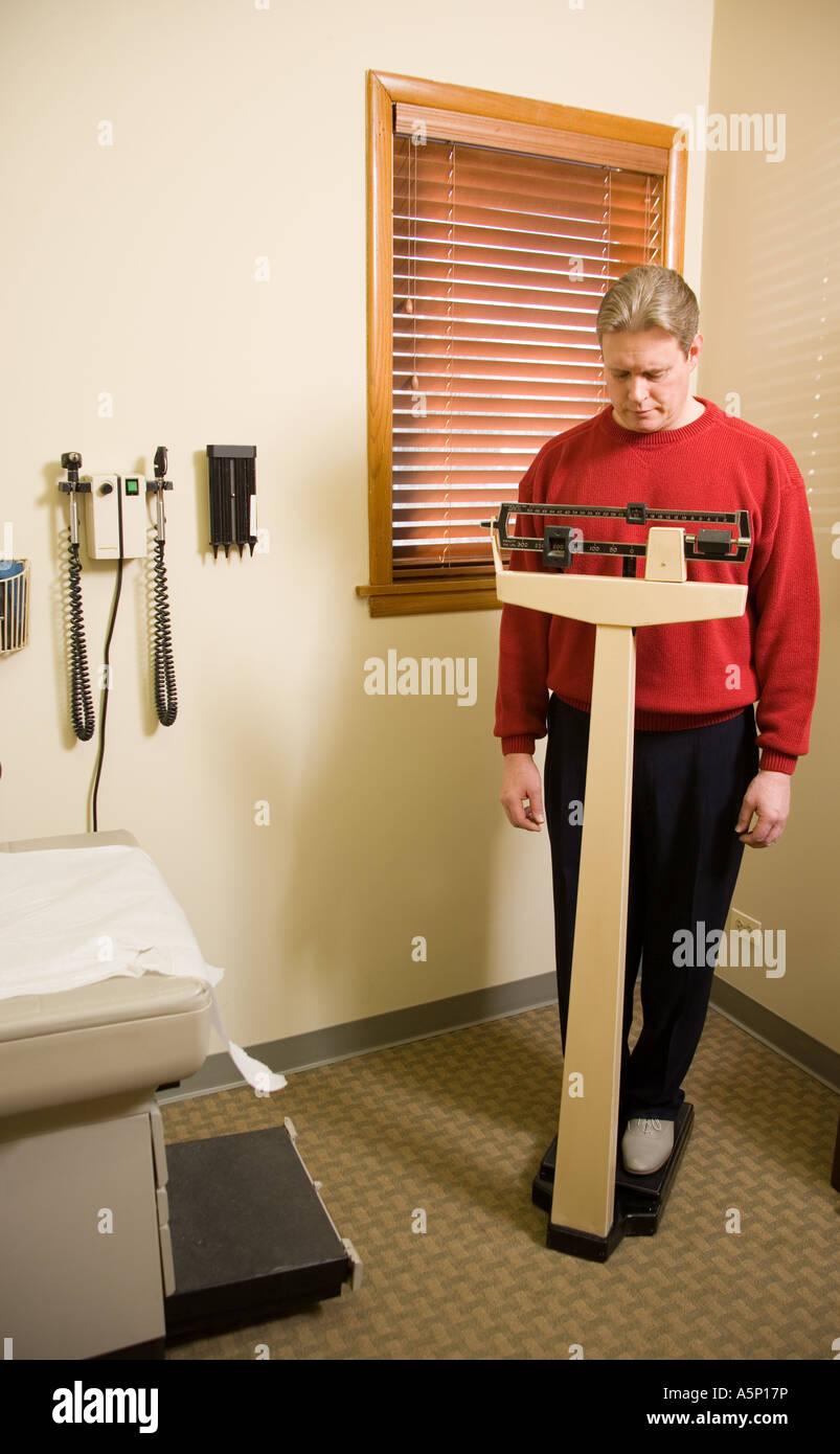 Doctor's office scale hires stock photography and images Alamy