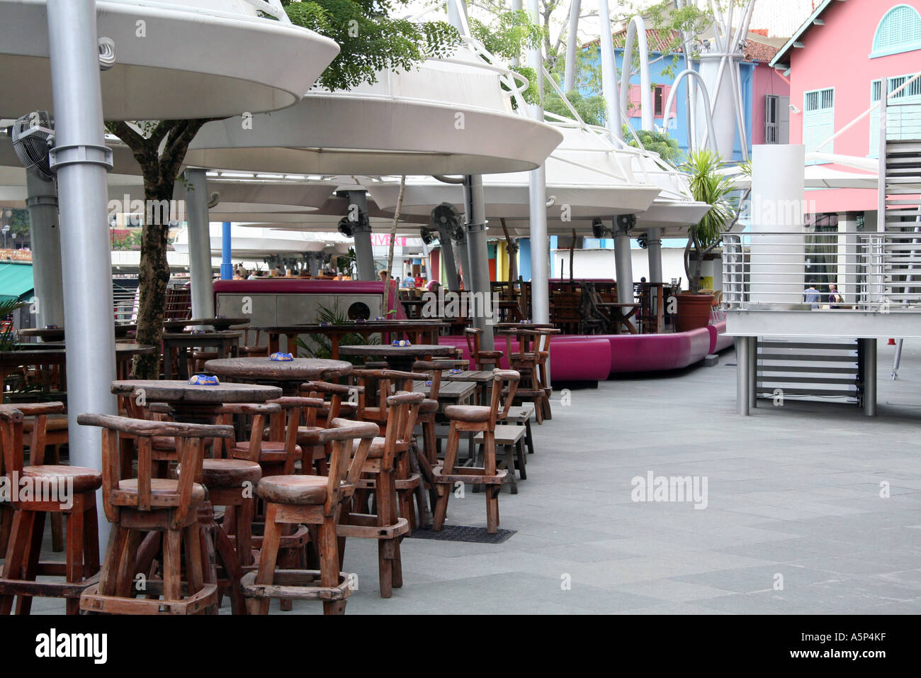 Riverside restaurants and bars at Clarke Quay, Singapore Stock Photo