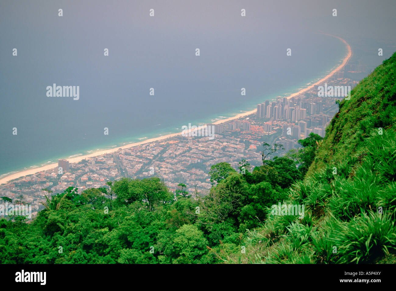 Daylight shot rio de janeiro hi-res stock photography and images - Alamy