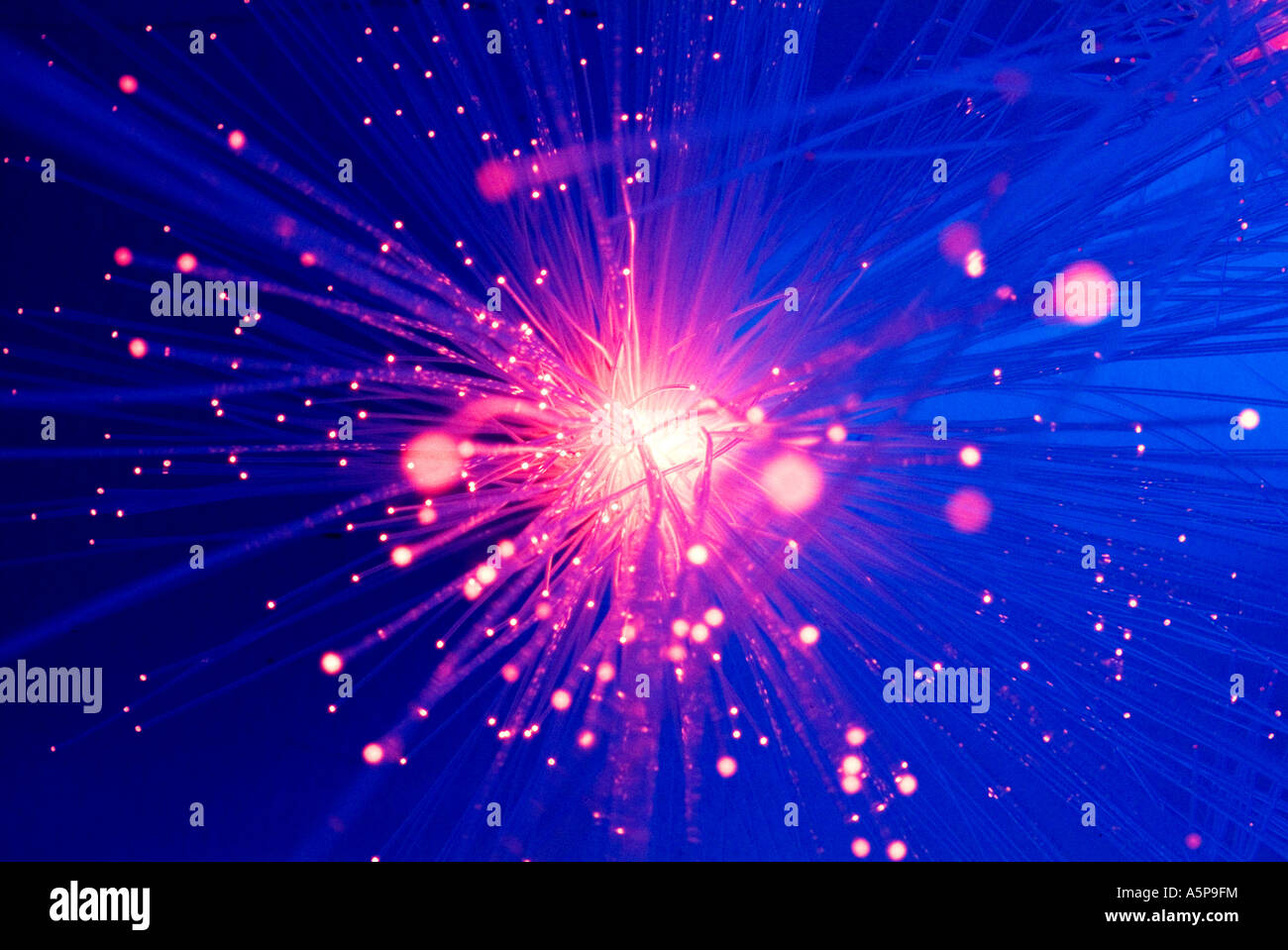 Fiber optics red blue hi-res stock photography and images - Alamy