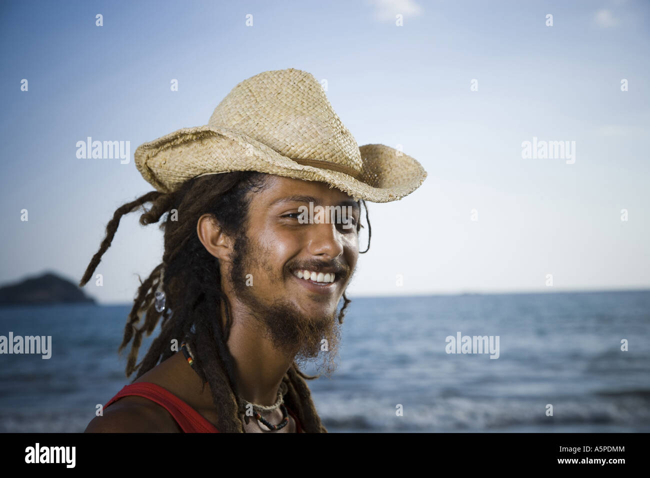 Rasta hat dreadlocks hi-res stock photography and images - Alamy