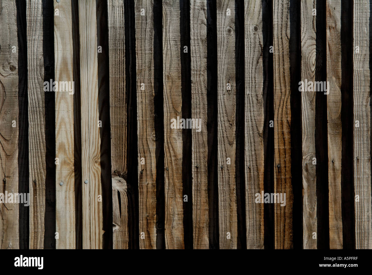 Garden fence panel hi-res stock photography and images - Alamy