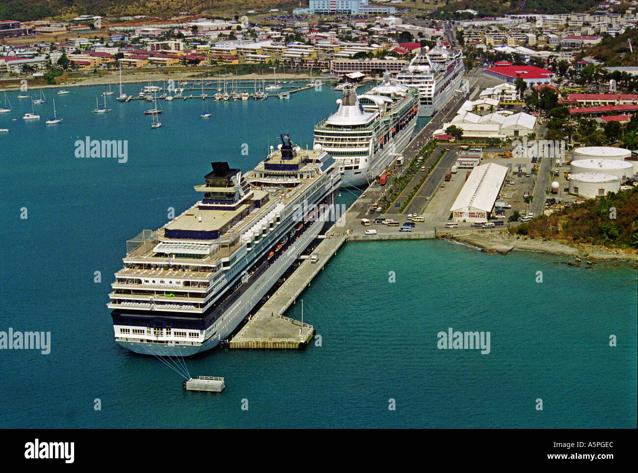 st thomas cruise ship schedule