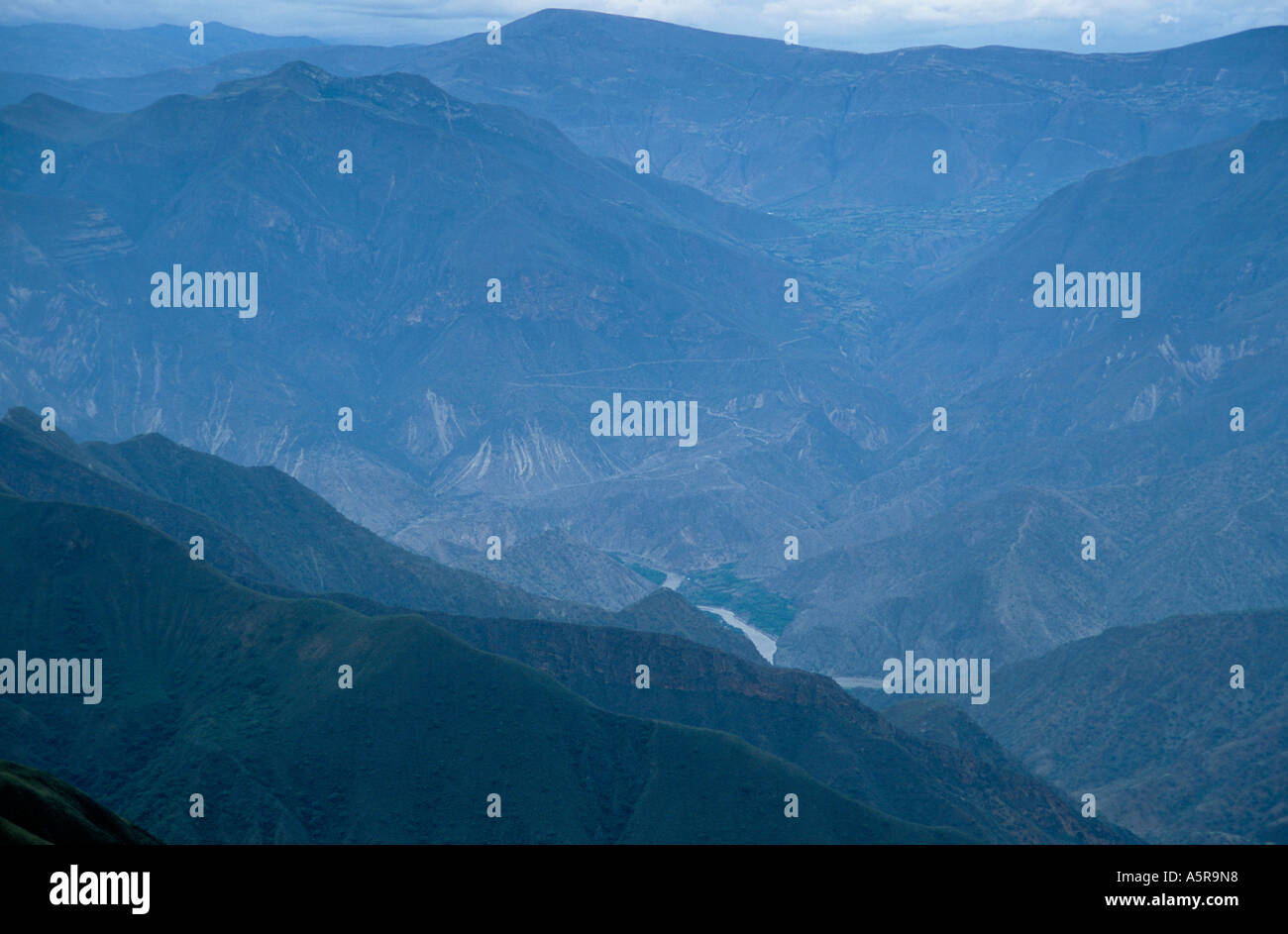 Near the andes of peru hi-res stock photography and images - Alamy