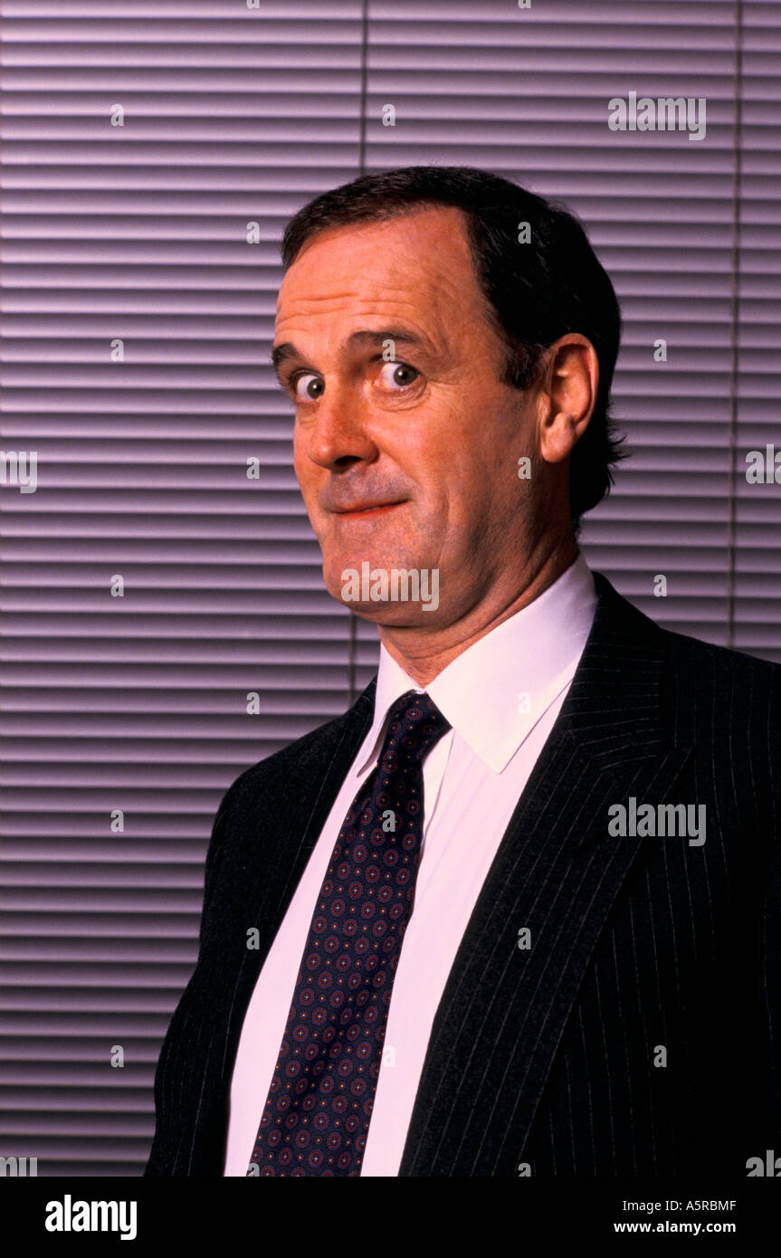 JOHN CLEESE ACTOR COMEDIAN 1988 Stock Photo - Alamy
