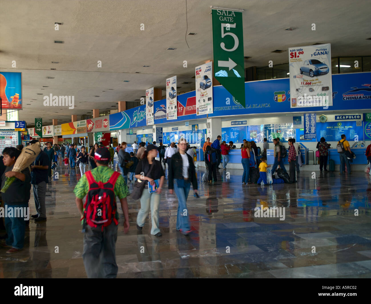 Coach station bus hires stock photography and images Alamy