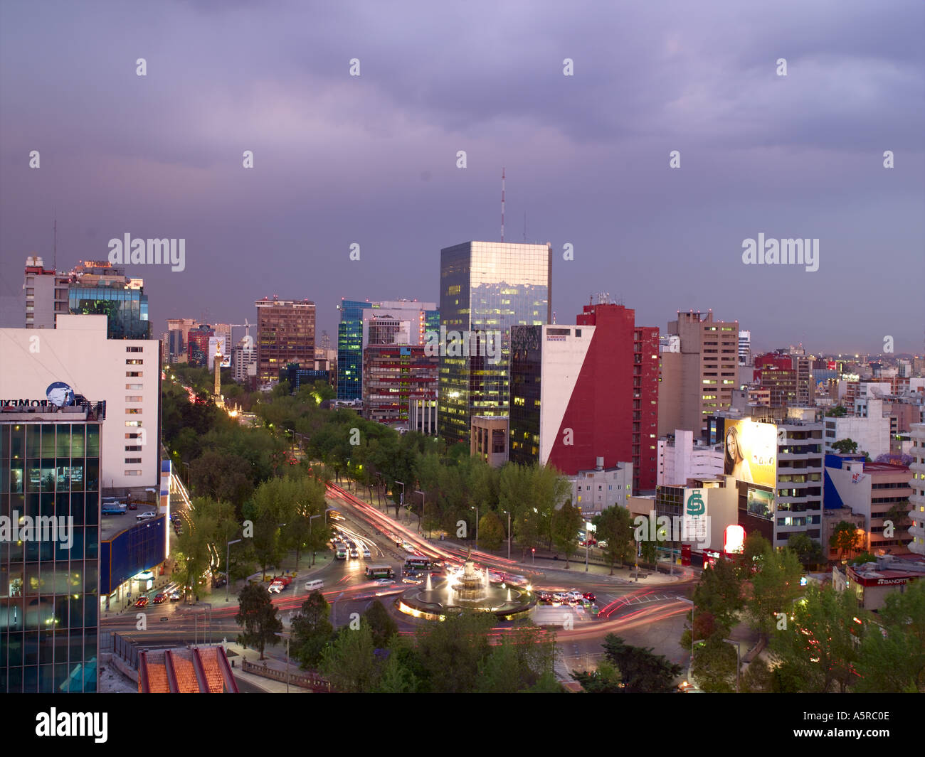 Paseo de la reforma mexico city hi-res stock photography and images - Alamy