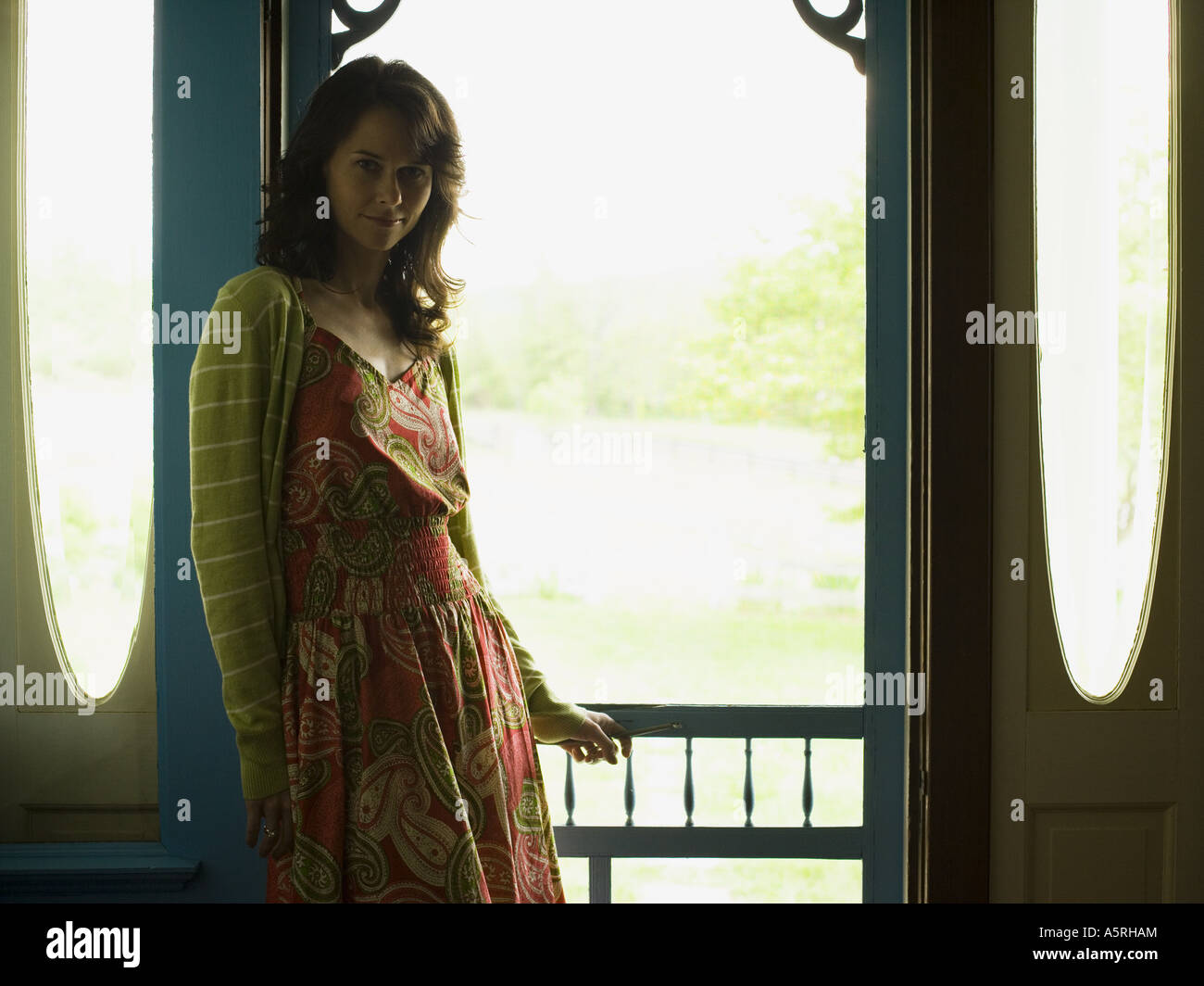 Portrait of a woman smiling Stock Photo - Alamy