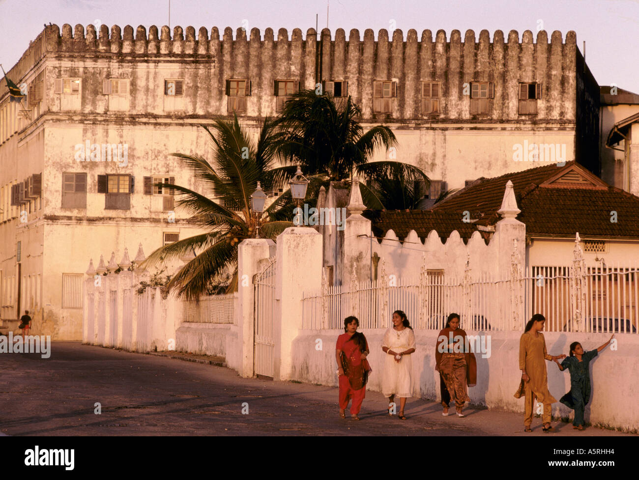 THE SULTAN'S PALACE ON ZANZIBAR ISLAND, TANZANIA Stock Photo Alamy