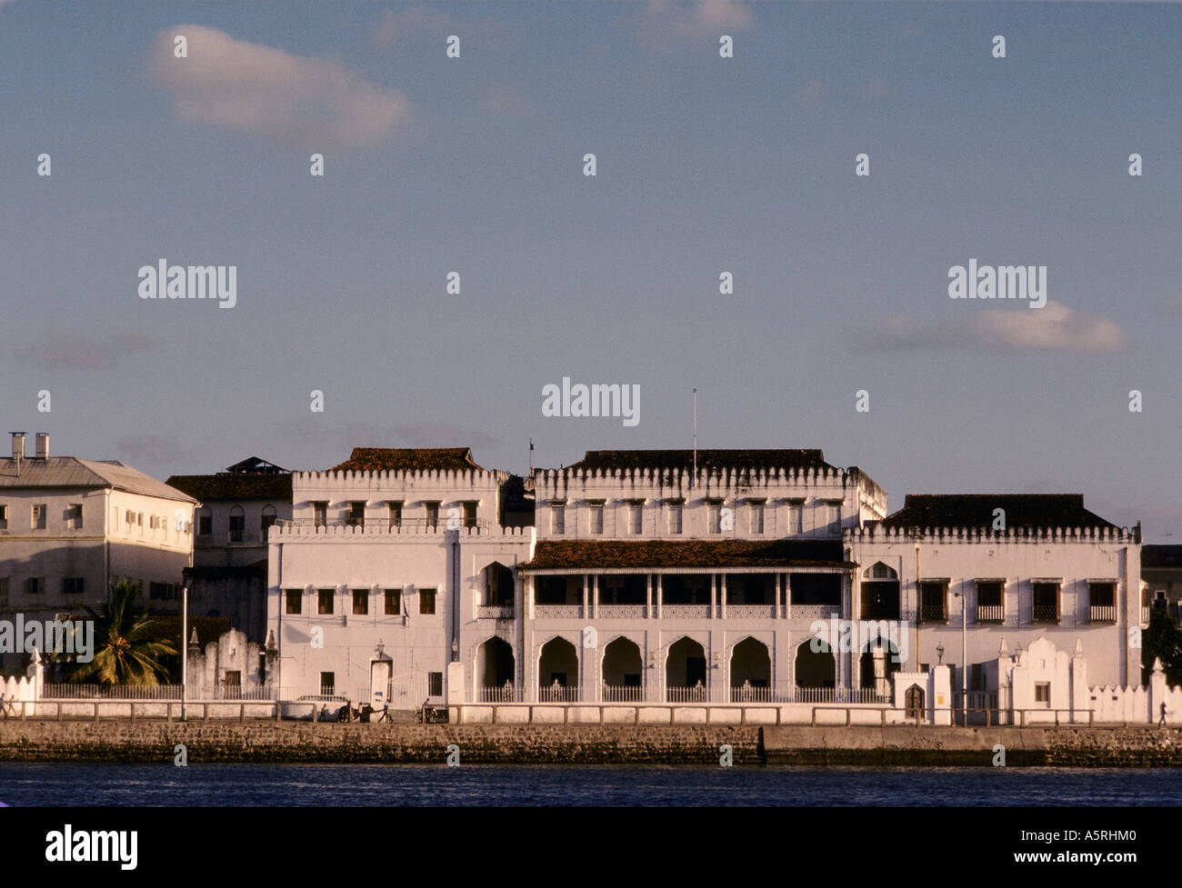 THE SULTAN'S PALACE ZANZIBAR ISLAND, TANZANIA Stock Photo Alamy