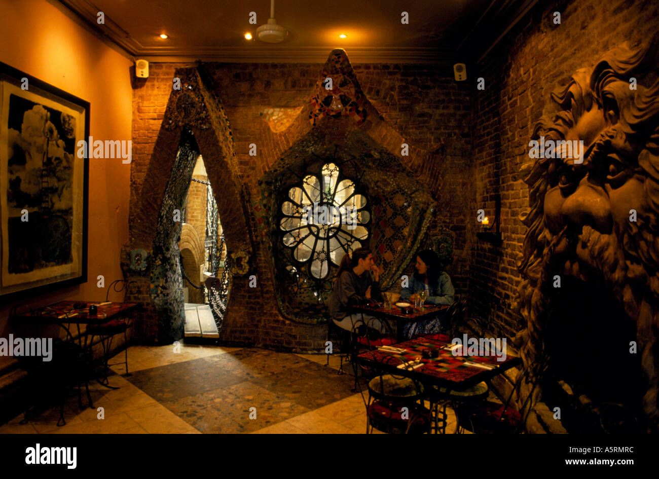 BBB BEACH BLANKET BABYLONE A GOTHIC RESTAURANT IN NOTTING HILL LONDON