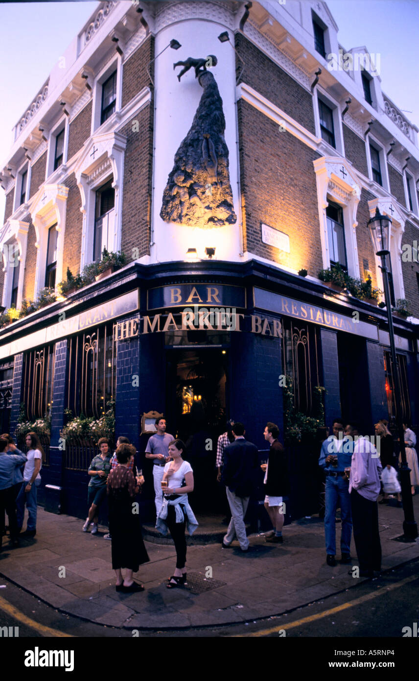 THE MARKET BAR NOTTING HILL GATE, LONDON Stock Photo Alamy