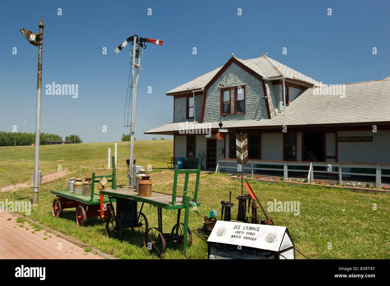 Wentworth Train Station at Prairie Village, Madison SD Stock Photo Alamy