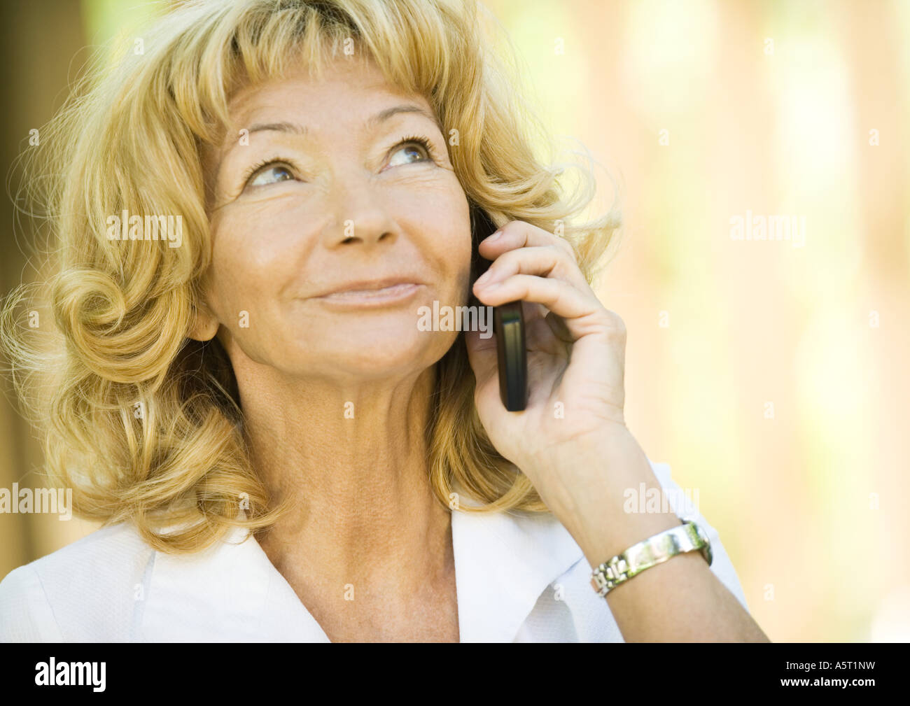 Back Of Elderly Lady Phone Hi res Stock Photography And Images Alamy