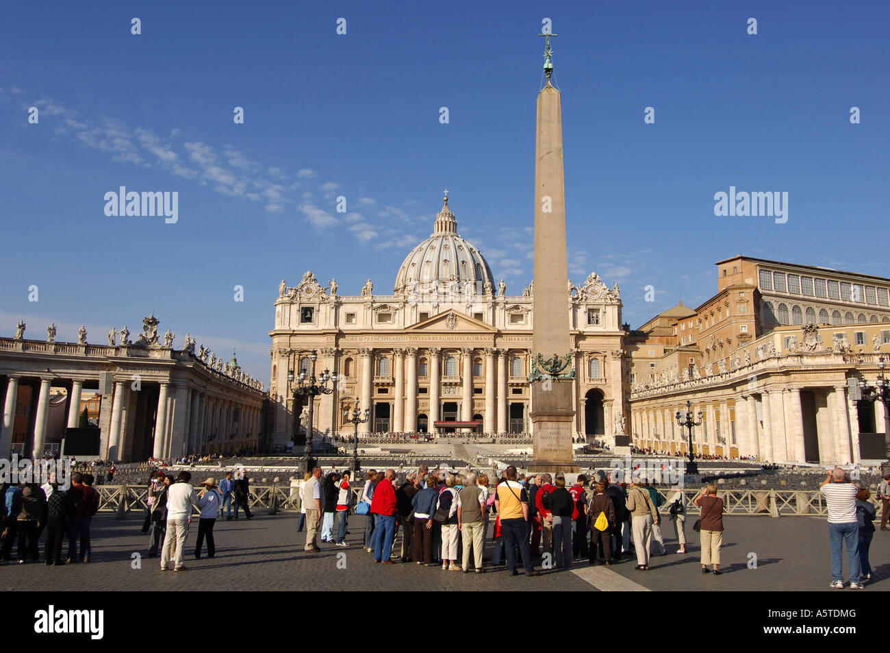 Petersplatz Petersdom Vatikan ägyptischer Obelisk Rom Italien Europa europe Italien Italy Italia IT207 Rom Rome Roma Stock Photo