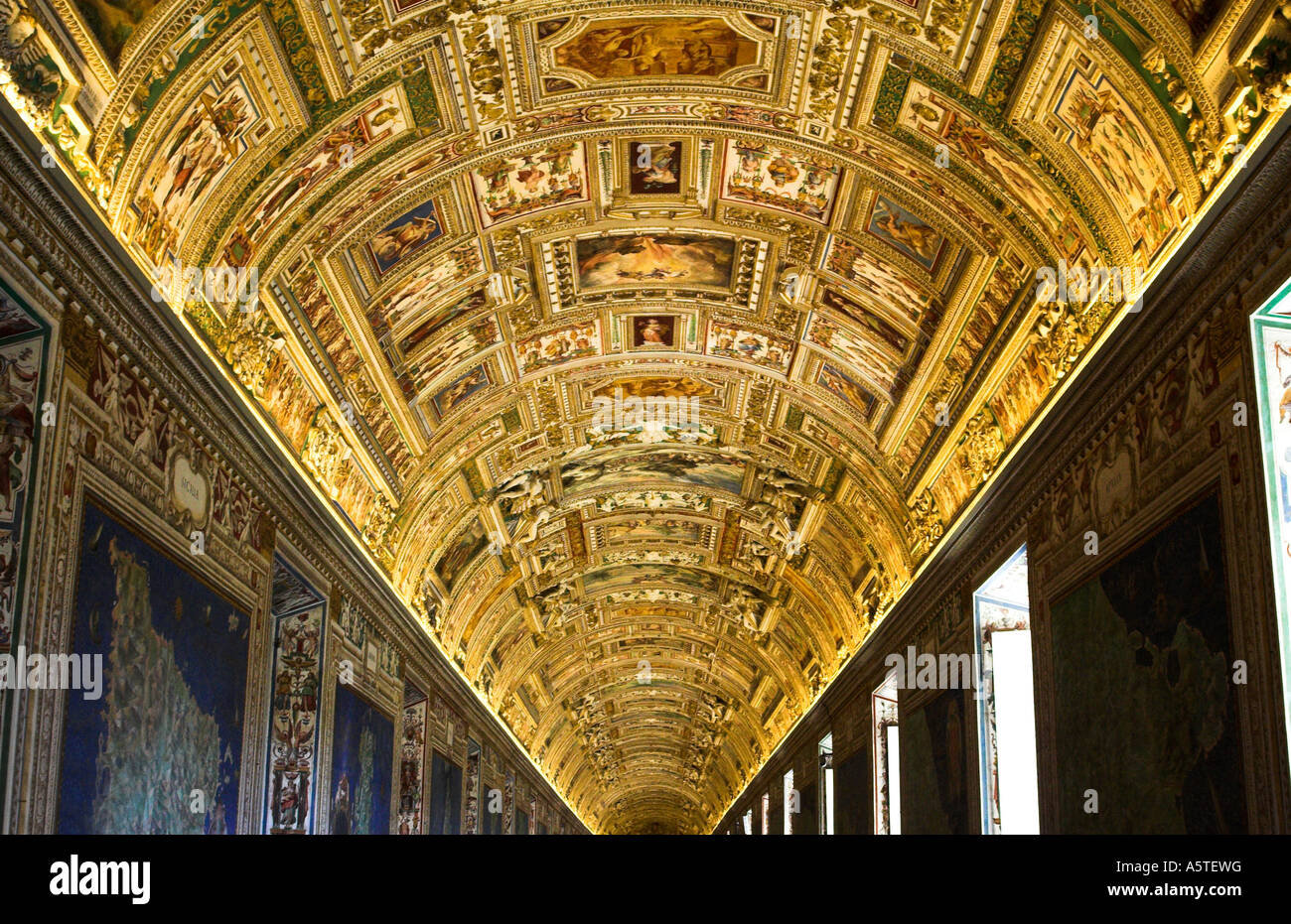 Ceiling Inside The Gallery Of Maps At The Vatican Museum, Rome Stock ...