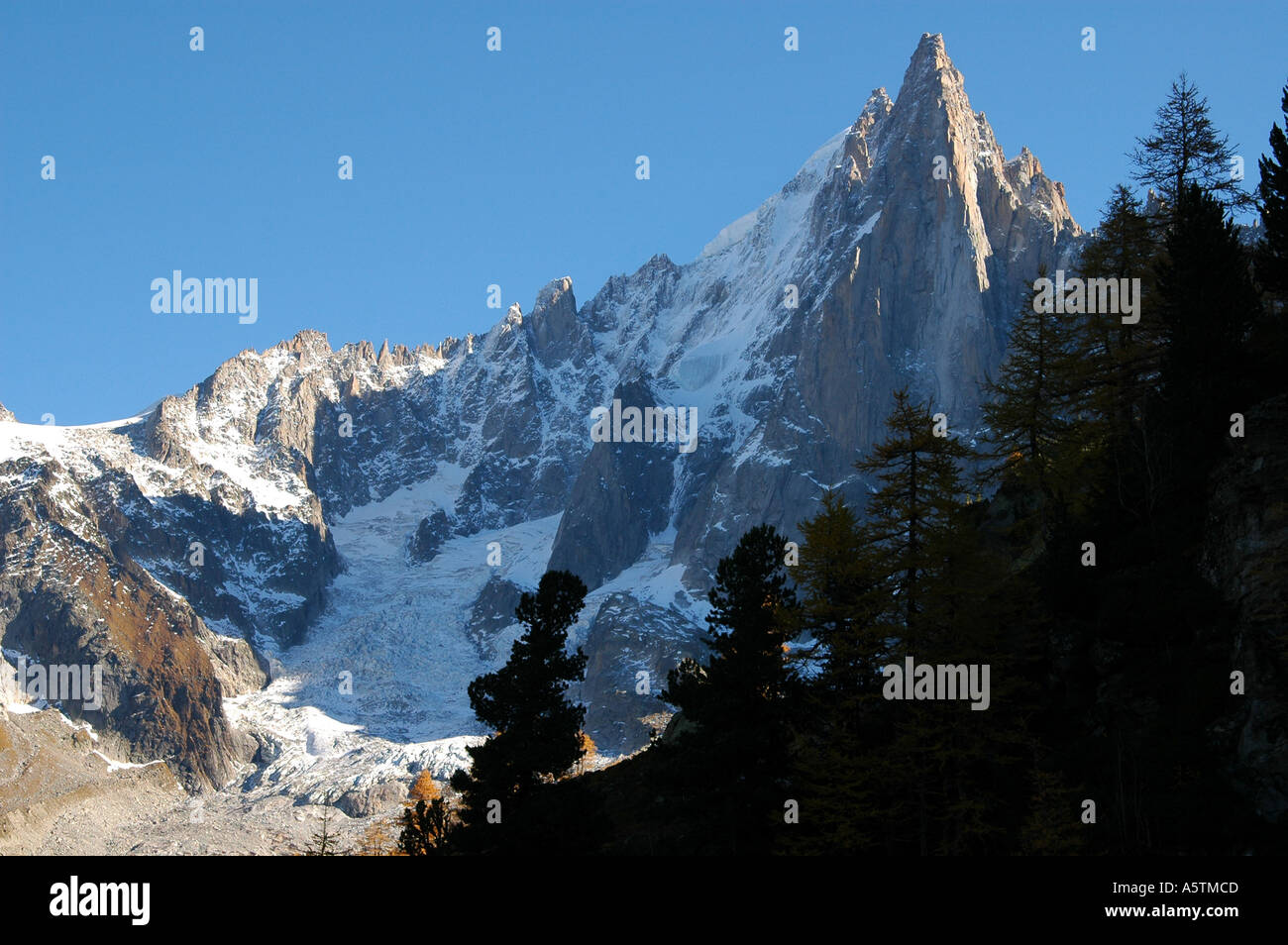 Chamonix Les Drus 3730 m Frankreich Chamonix view peak Les Drus 3730 m France Stock Photo