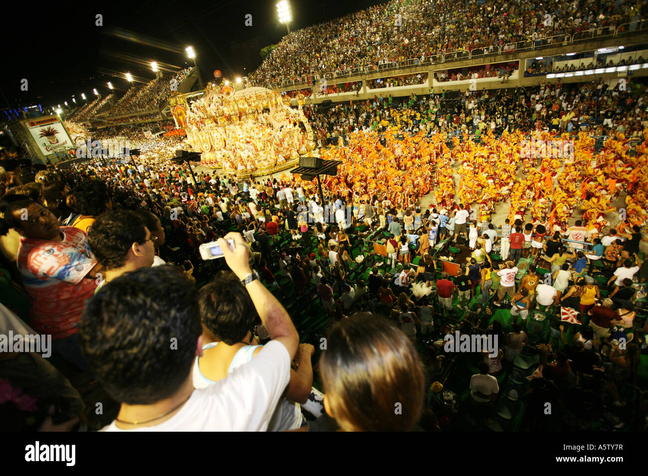 Floats and samba dancers in amazing costumes, in the Rio de Janeiro ...