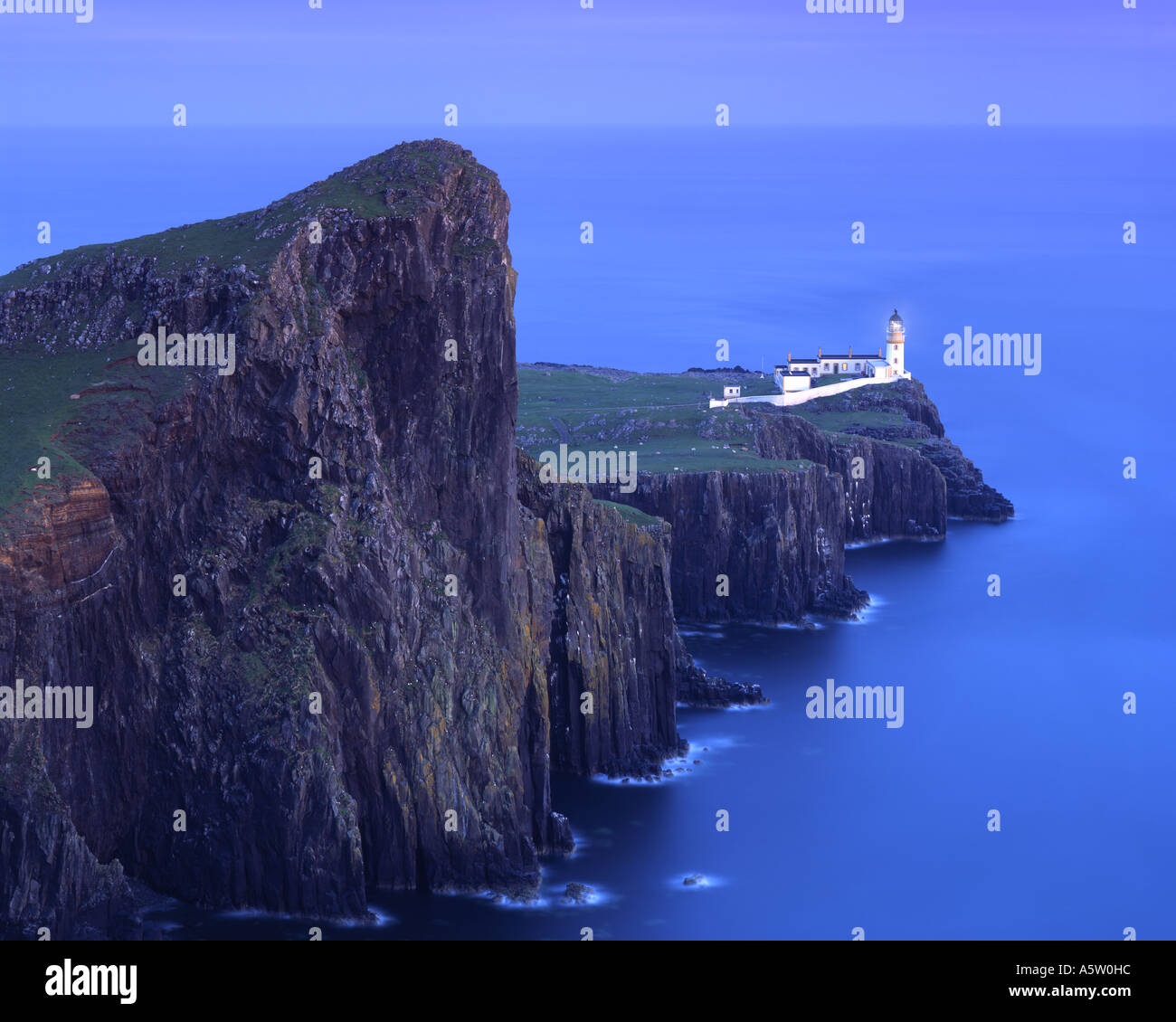 GB - SCOTLAND: Neist Point Lighthouse on the Isle of Skye Stock Photo