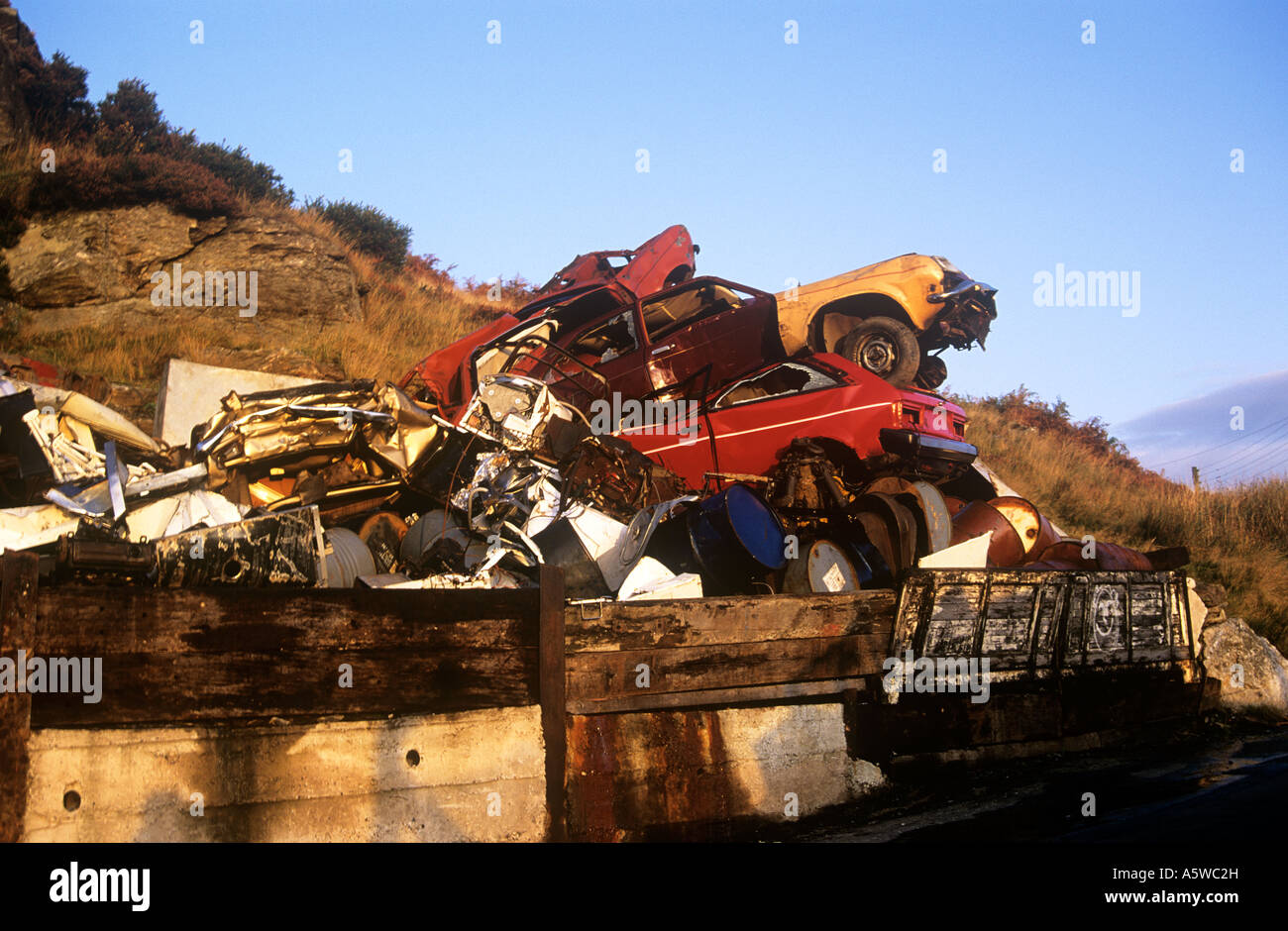 Car salvage yards hires stock photography and images Alamy