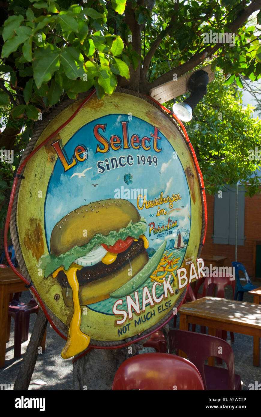 Le Select Cafe Cheeseburger in Paradise'.St. Barths.Yacht