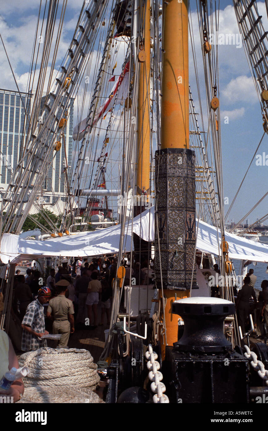 Opsail hi-res stock photography and images - Alamy