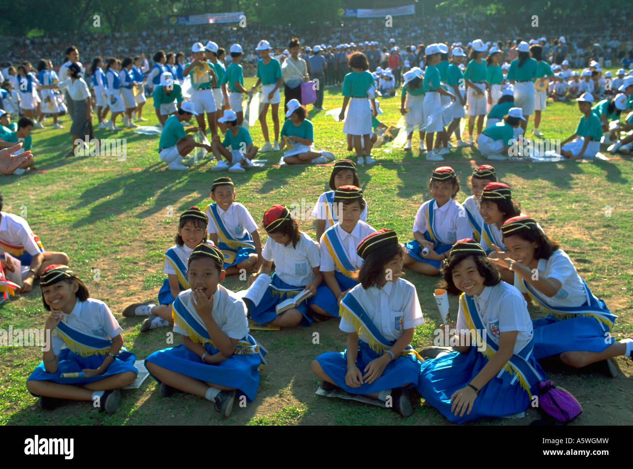 Solo School Girls