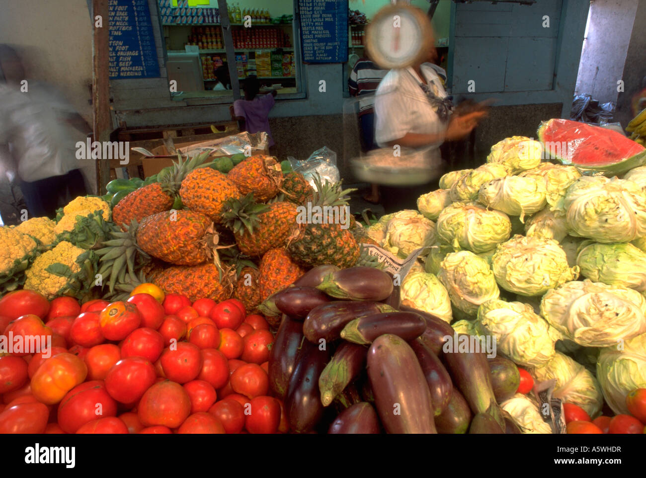 Kingston jamaica market hires stock photography and images Alamy