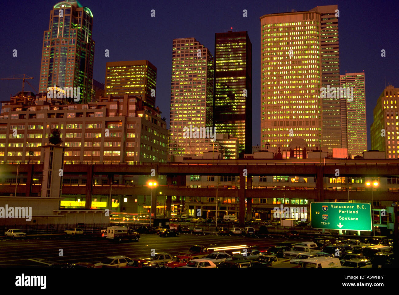 High risers hi-res stock photography and images - Alamy