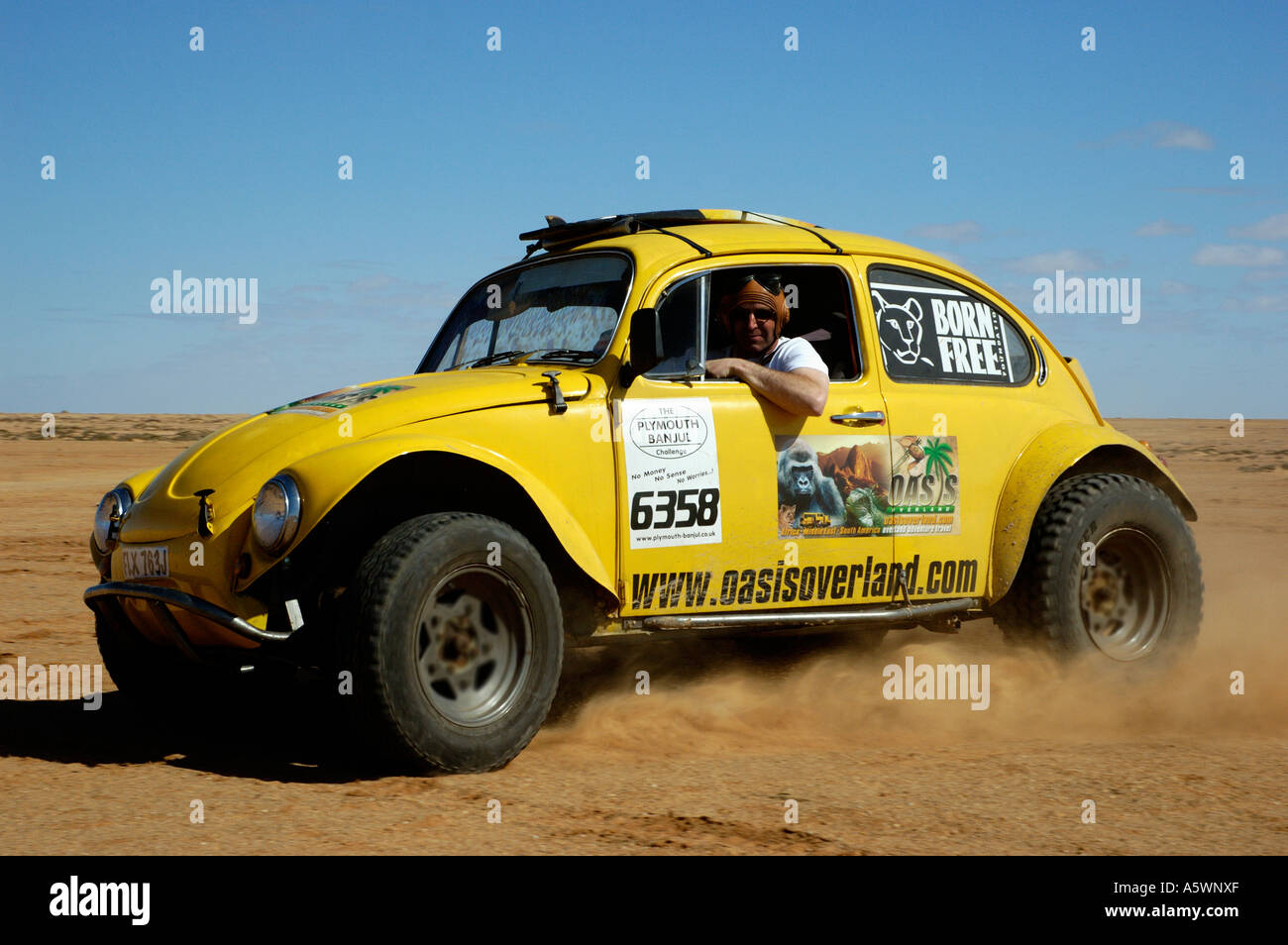 The Sandbug competitor in the 2005 Plymouth Banjul Challenge in Western Sahara desert Stock Photo