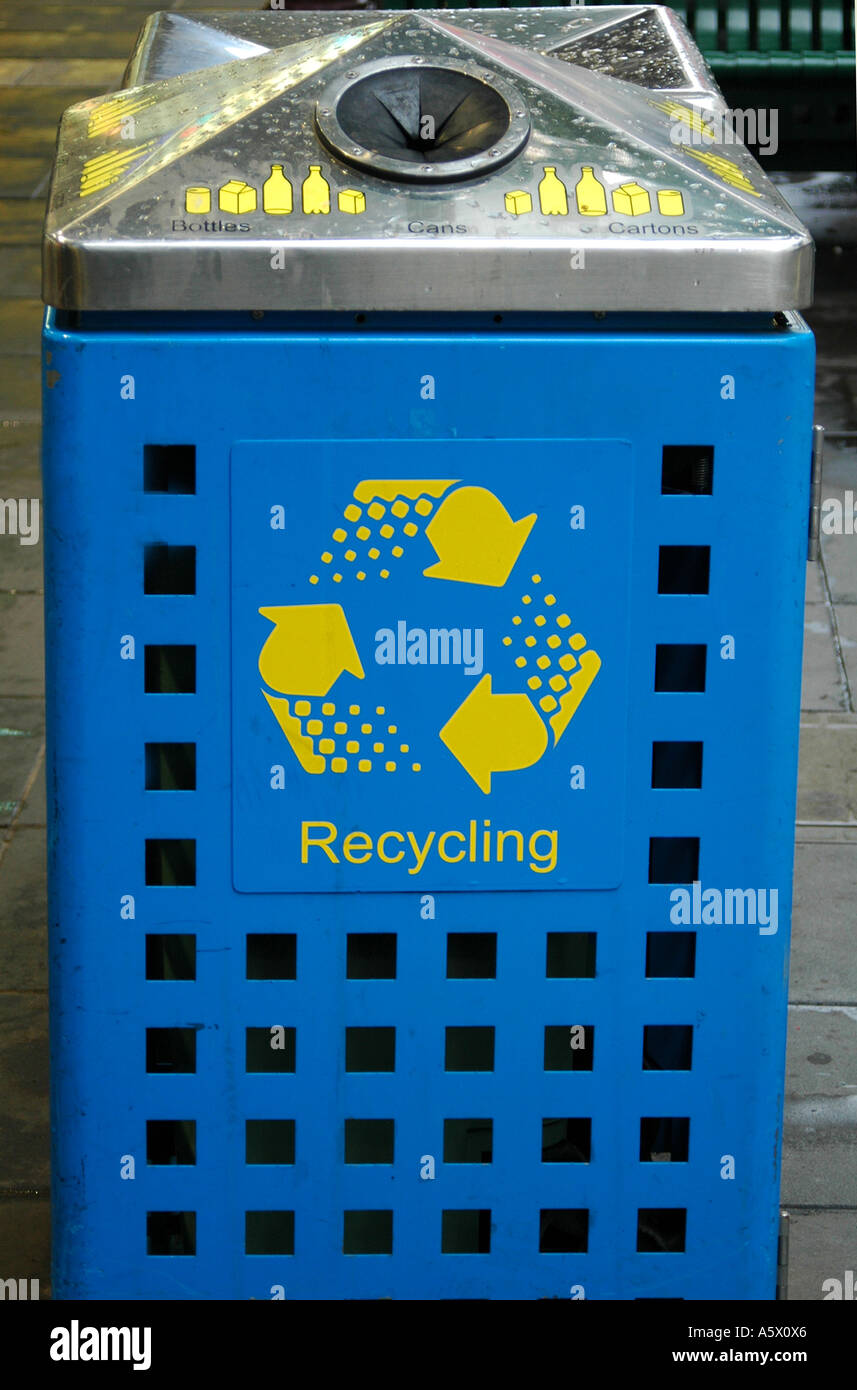 Plastic recycling bin hi-res stock photography and images - Alamy