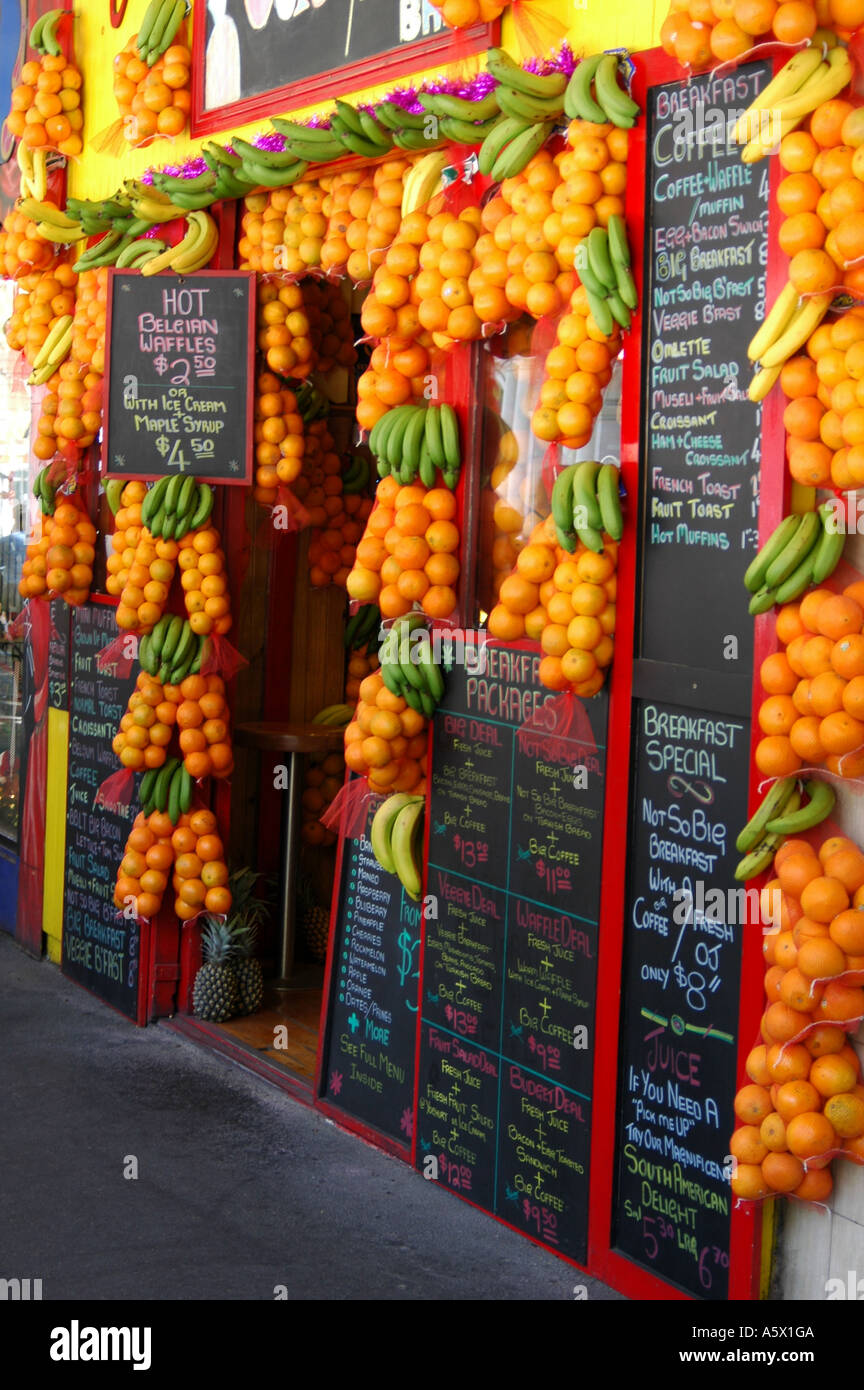 Fruit Juice Bar Stock Photo Alamy