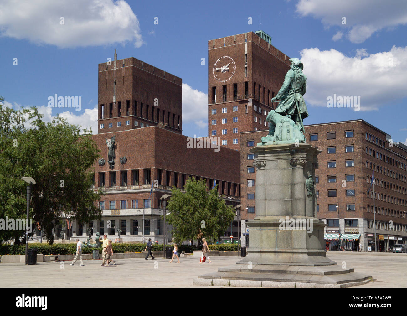 City Hall and Statues Oslo Norway Stock Photo - Alamy
