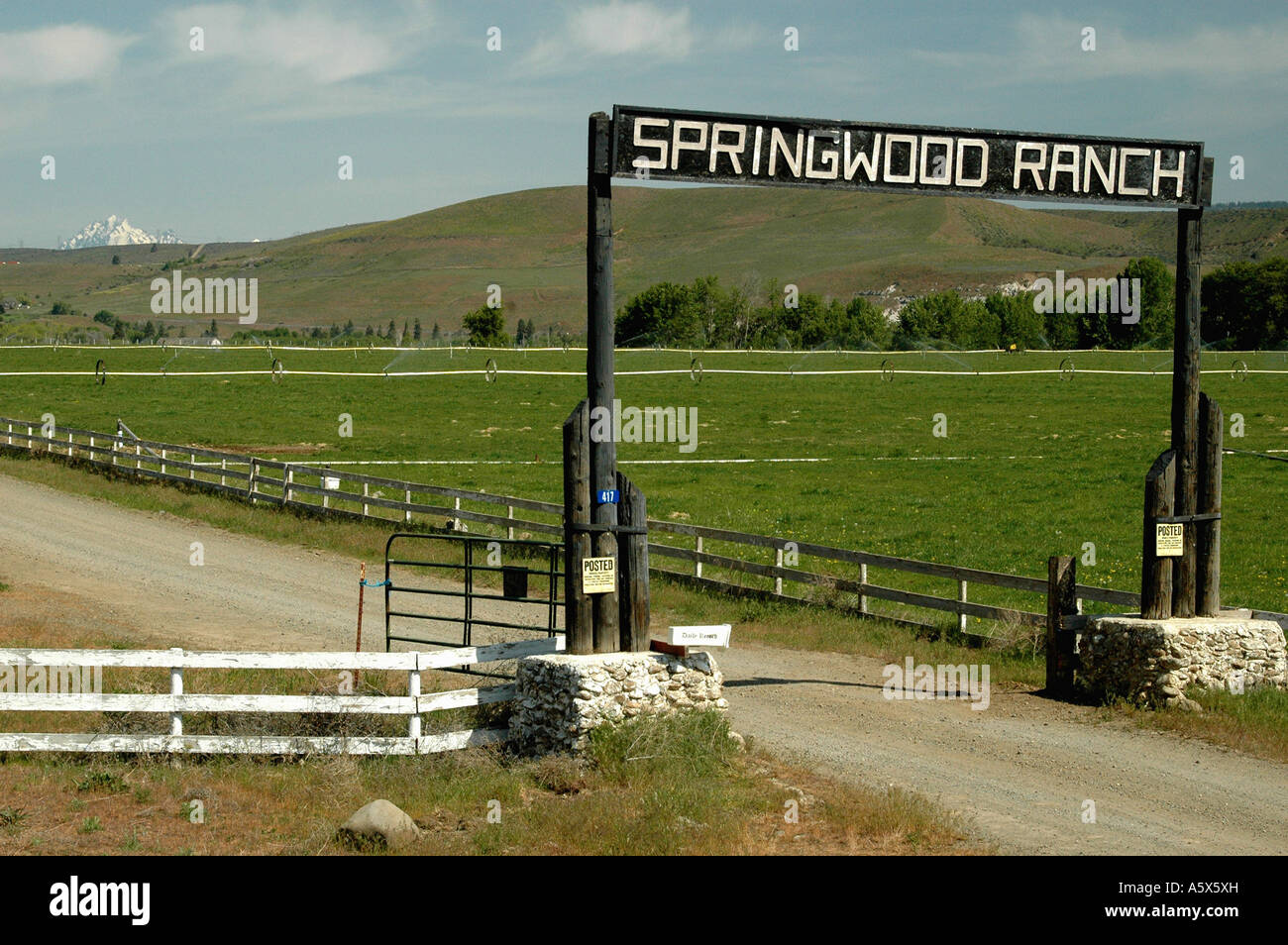 Painet jf6150 washington kittitas county valley central springwood ranch mt stuart range Stock Photo