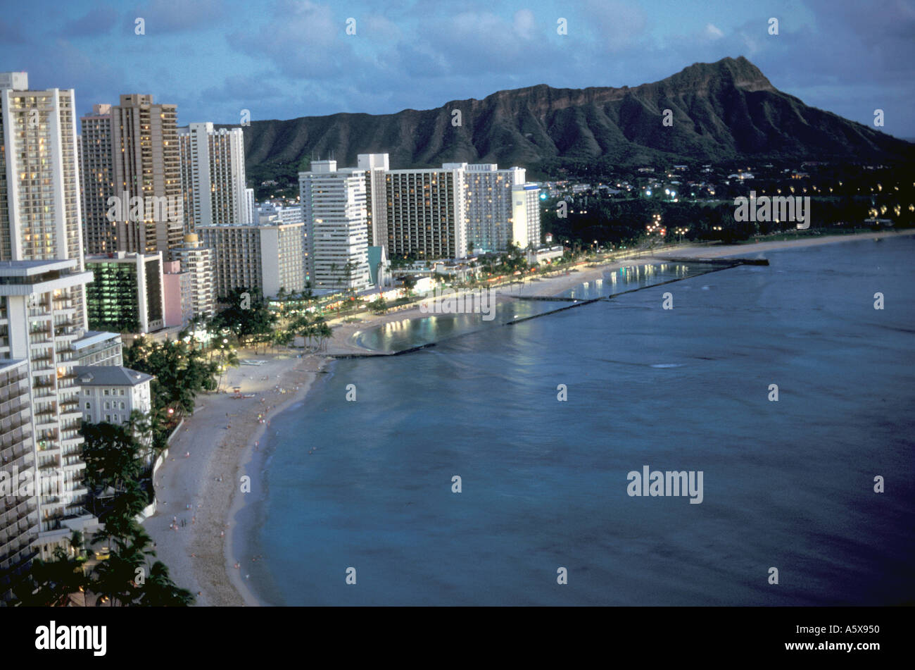 Waikiki beaches hi-res stock photography and images - Alamy
