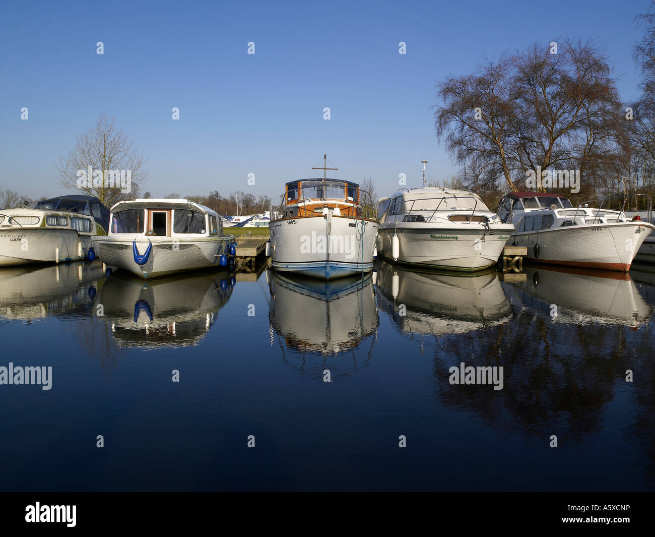 Norfolk broads holiday homes hires stock photography and images Alamy