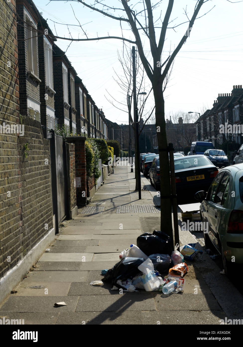 Rubbish in Street Tooting London England Stock Photo Alamy