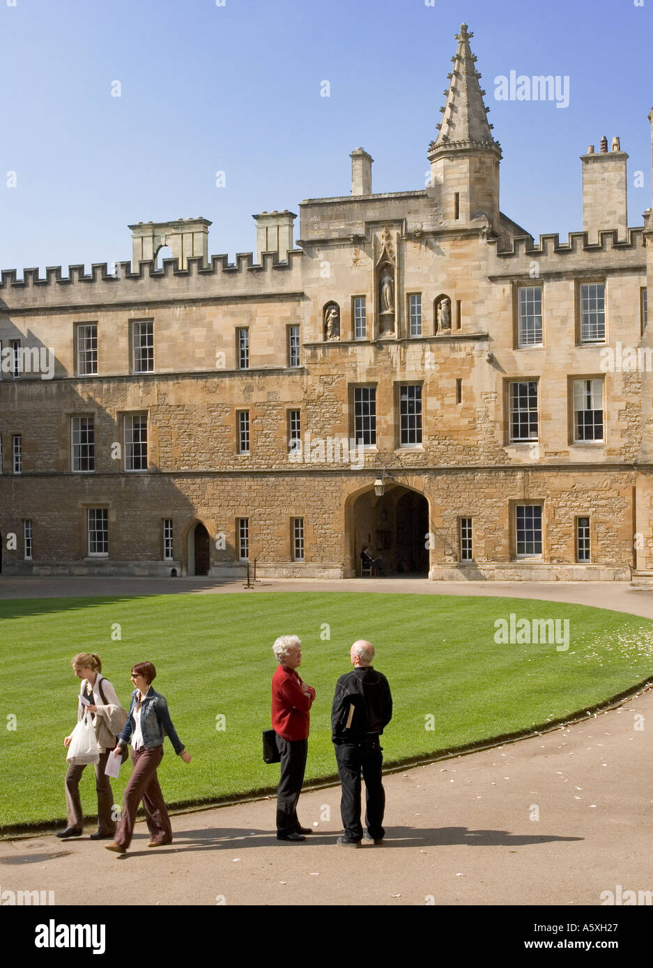 New College Oxford Stock Photo Alamy