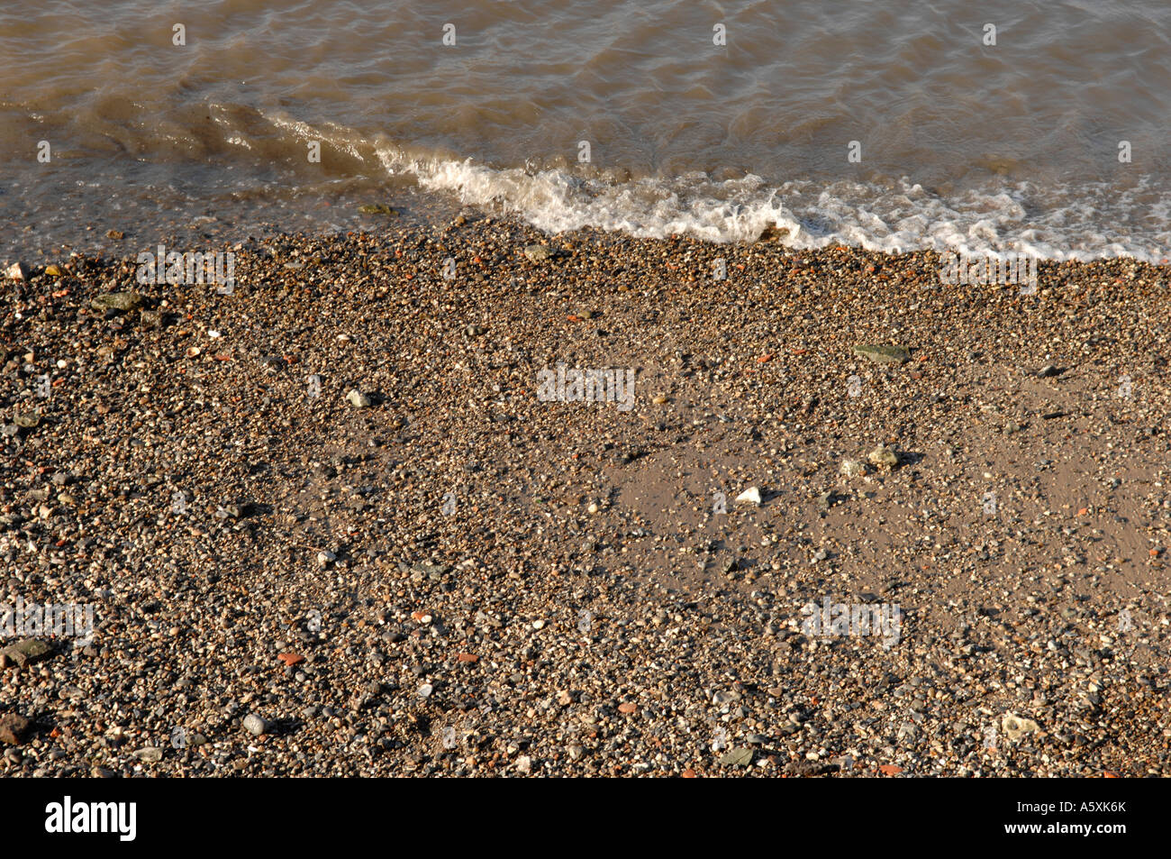 Wave shoreline hi-res stock photography and images - Alamy