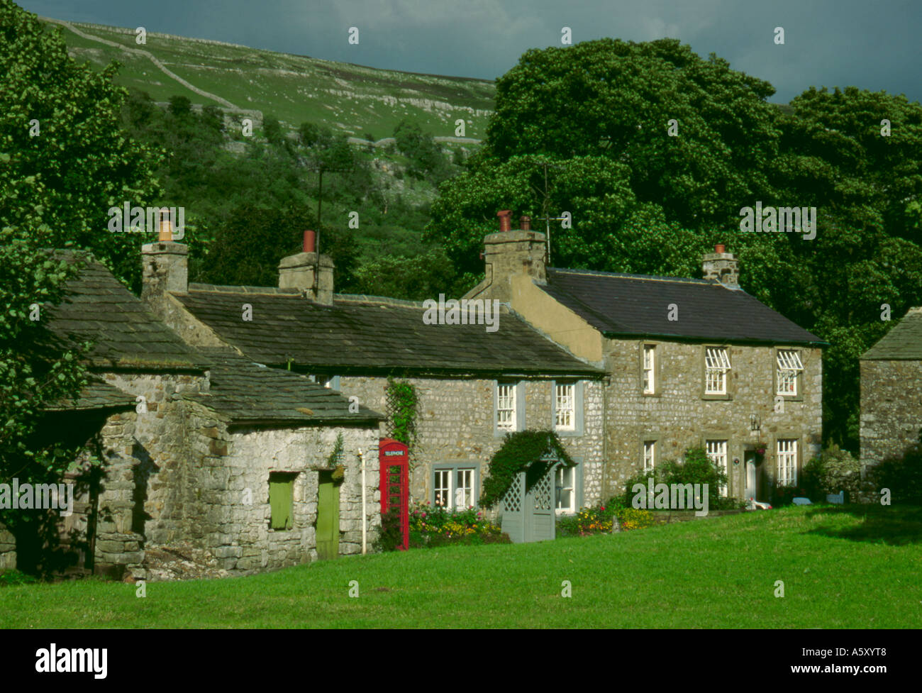 Pretty stone cottages, Arncliffe village, Littondale, Yorkshire Dales