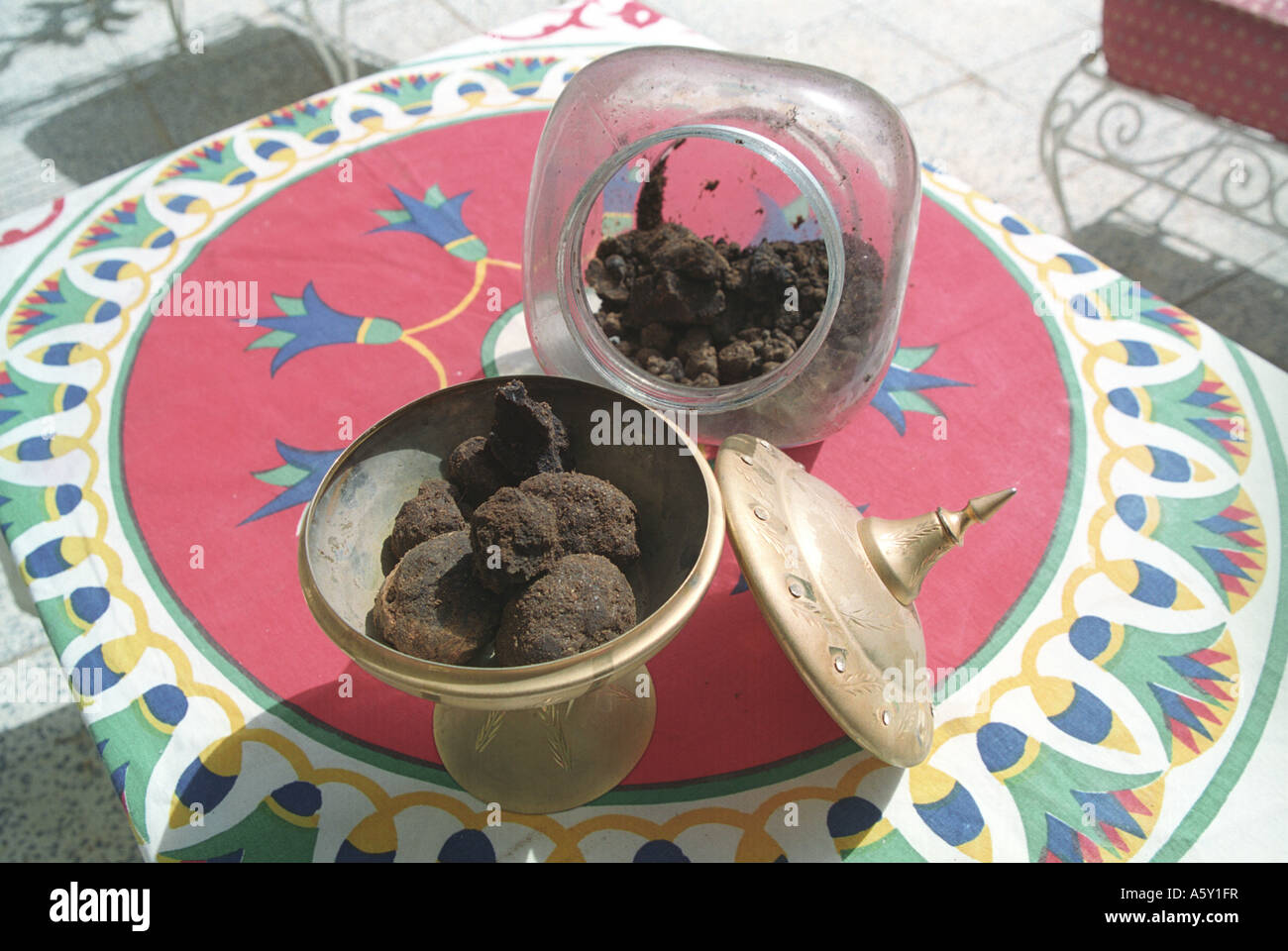 Traditional cosmetics, Sudan Stock Photo - Alamy