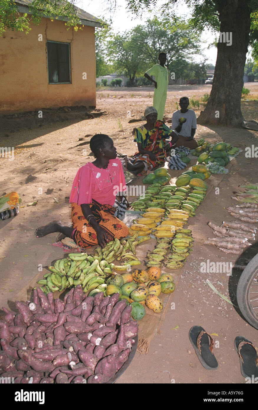Street market in Juba, South Sudan Stock Photo - Alamy