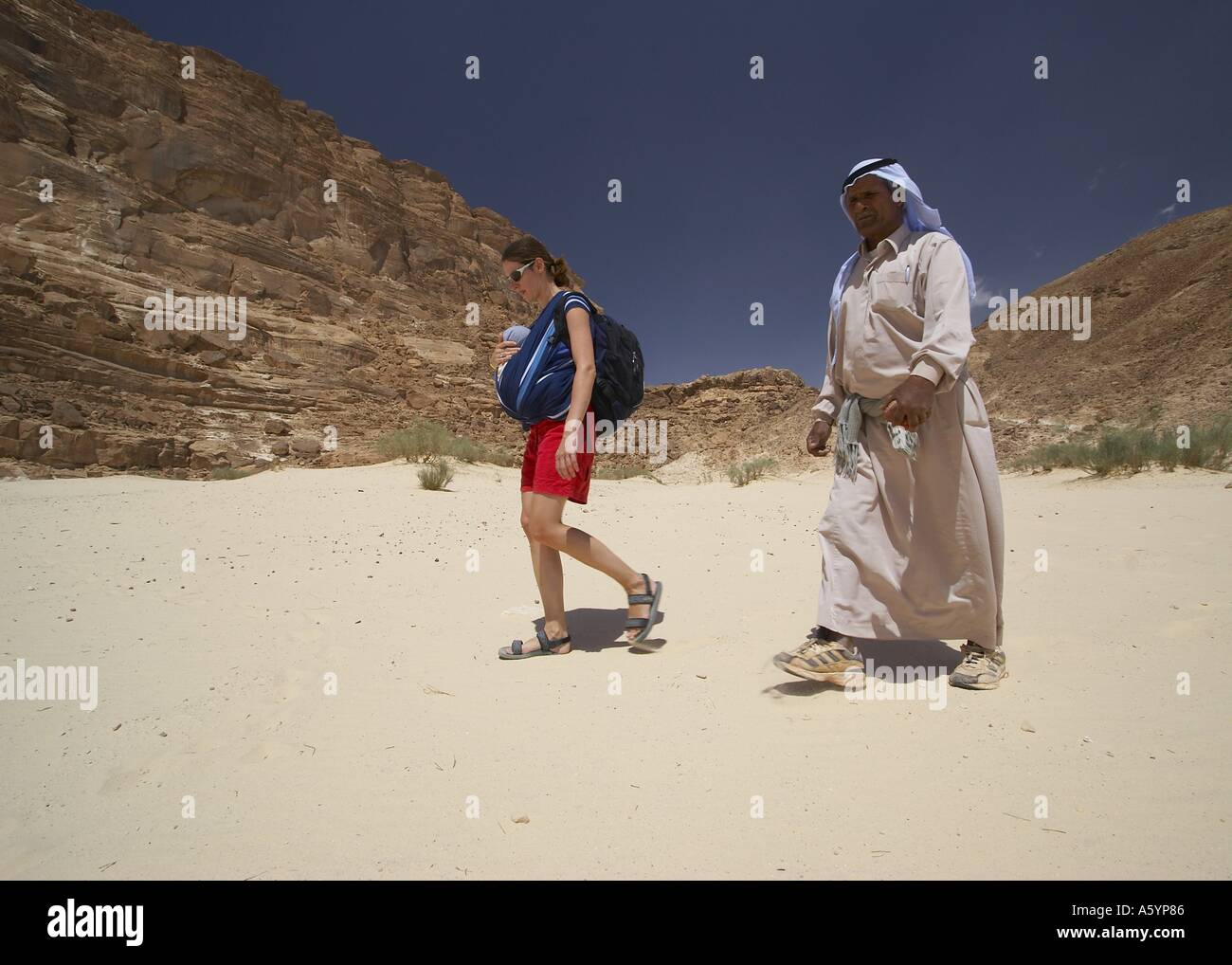 Bedouin women children hi-res stock photography and images - Alamy