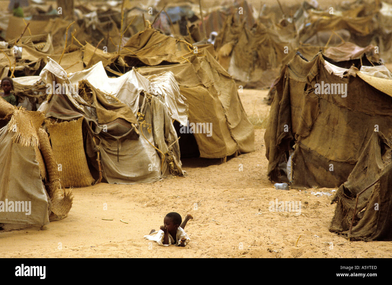 Sudan, Famine, 1985. Refugee Camp at El Fasher in the Darfur region of western Sudan Stock Photo