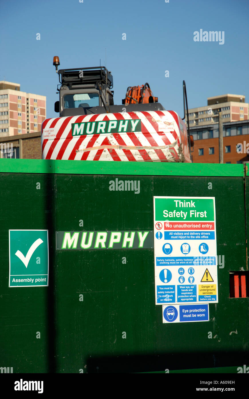 Murphy crane at the Powerlines Undergrounding Project works on the ...