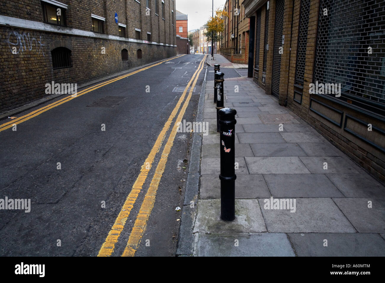 Deserted City Street Stock Photos & Deserted City Street Stock Images ...