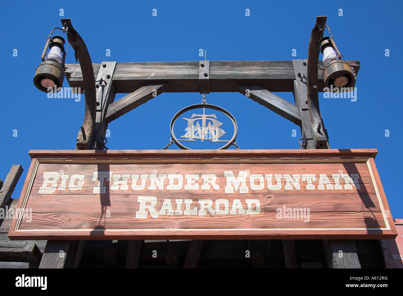 Big Thunder Mountain Railroad Walt Disney World Magic Kingdom Florida -  NavFile