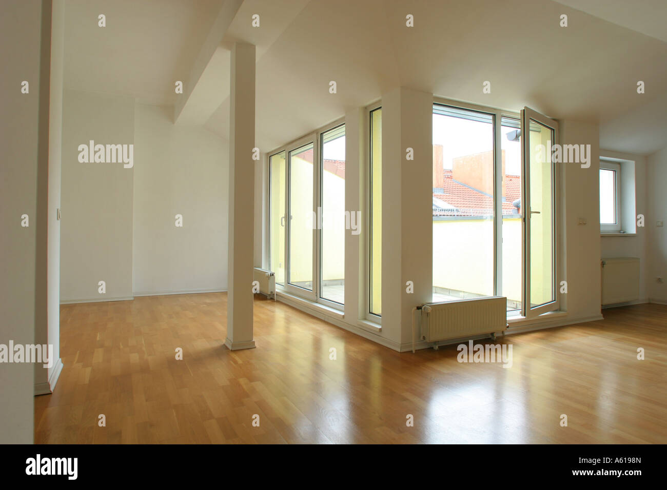 Penthouse to rent Stock Photo - Alamy - Contact Rent Penthouse