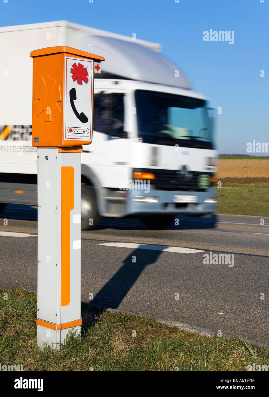 Kerbside Lorry High Resolution Stock Photography and Images - Alamy